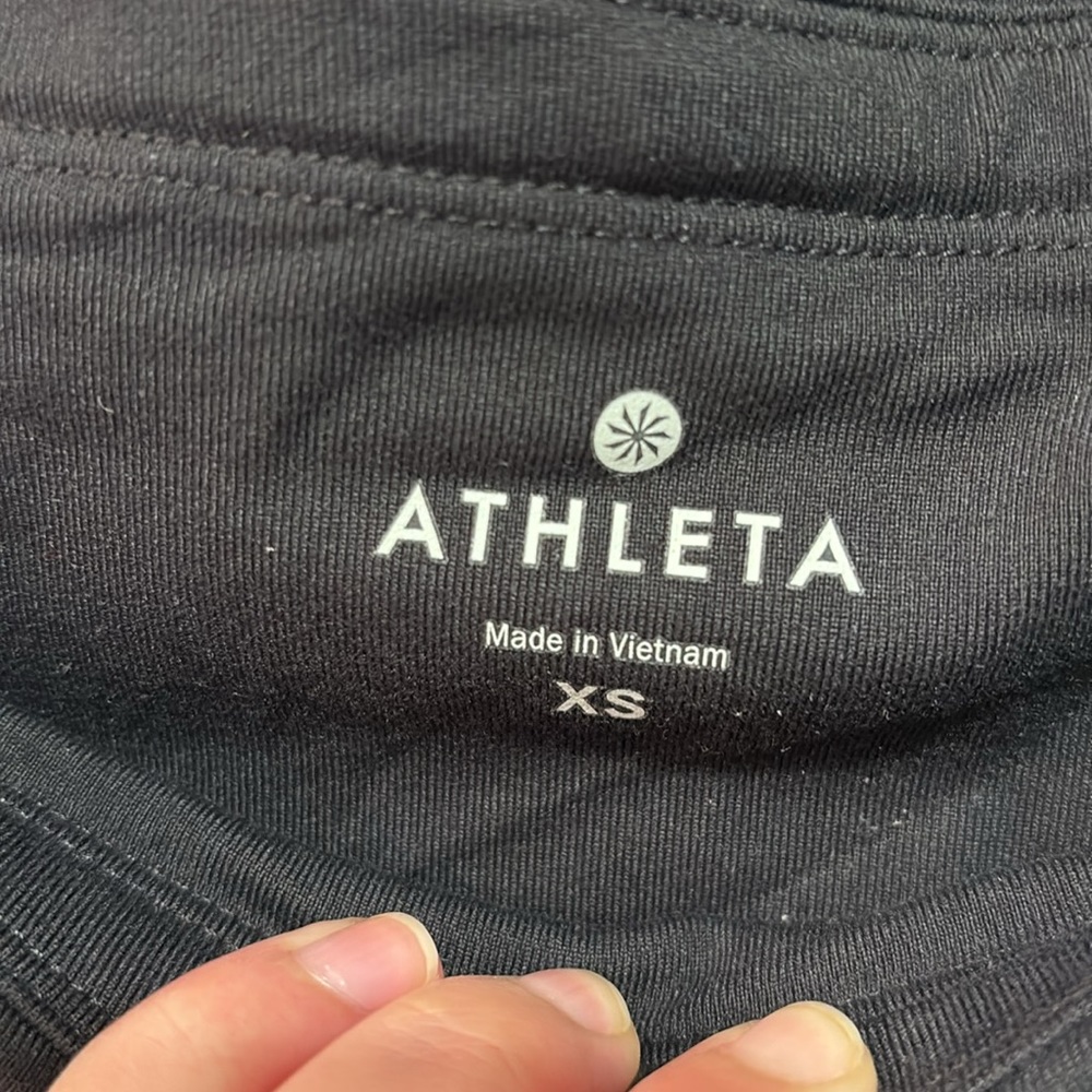 Athleta XS Black Leggings with Pockets - Picture 4 of 7